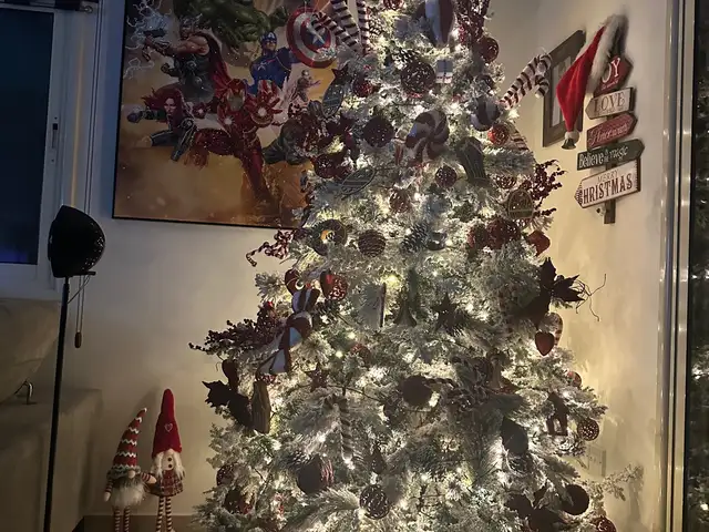 Christmas tree, Επαρχία Λεμεσού — Λεμεσός - Αγία Τριάδα