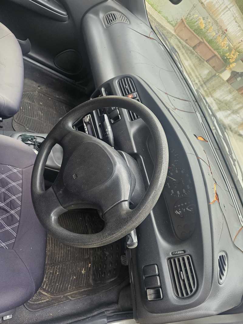 1999 Mazda Familia 1,5L 1999 Cyprus