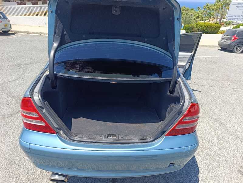2001 Mercedes-Benz C-Class 2,0L 2001 Cyprus