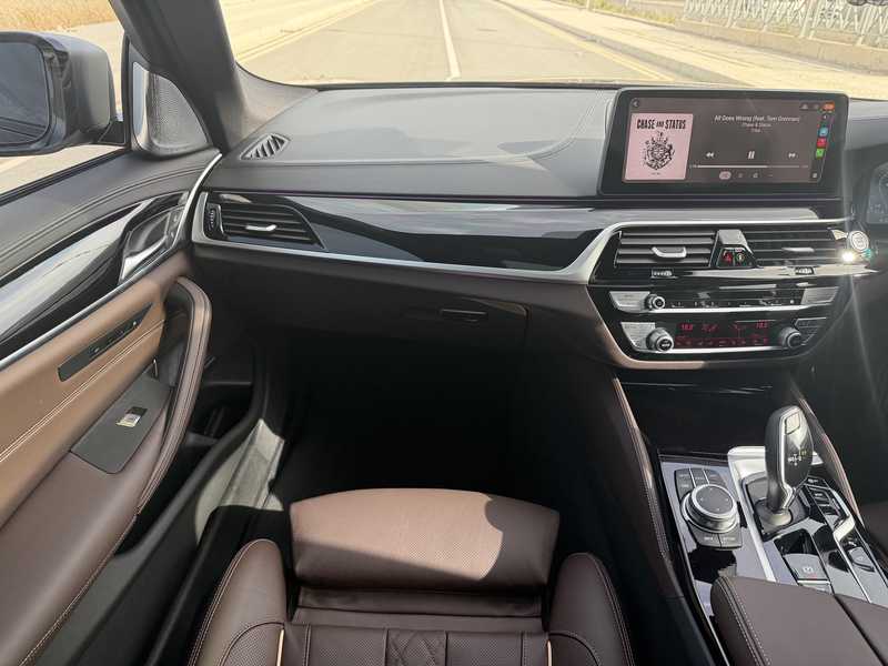 2022 BMW 5-Series 4,4L 2022 Cyprus