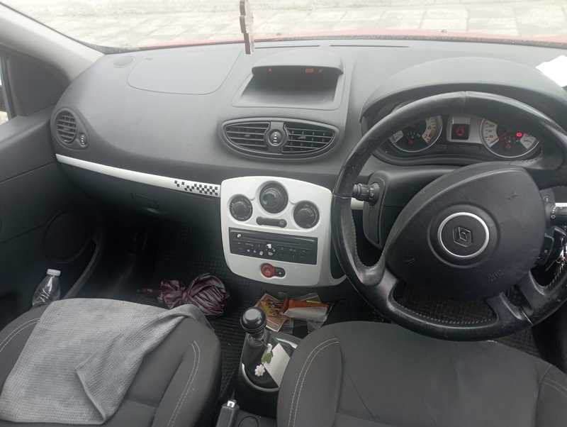 2010 Renault Clio 1,2L 2010 Cyprus