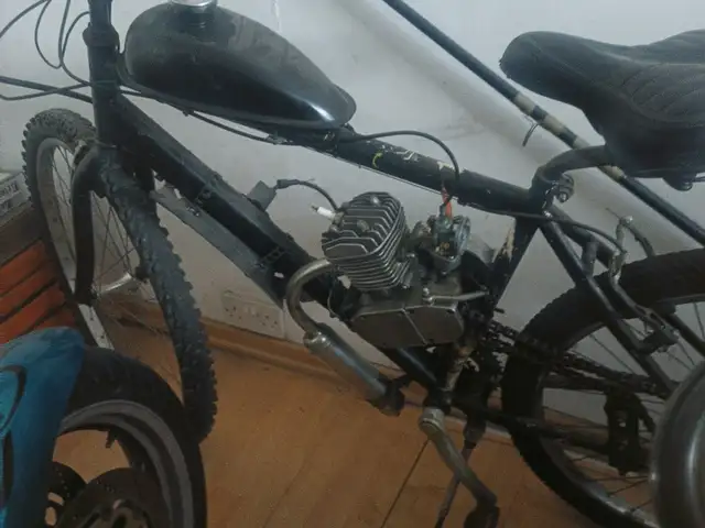 Petrol bicycle, Επαρχία Λάρνακας — Λάρνακα - Φοινικούδες