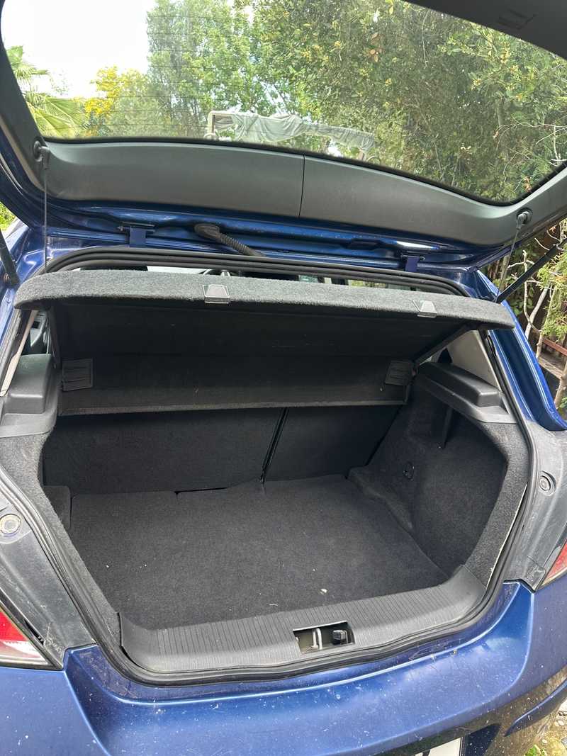 2008 Opel, Vauxhall Astra 1,3L 2008 Cyprus