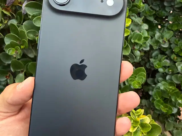 Iphone air 256gb black as new full box with warranty 100battery 81cycles only, Larnaca — Aradippou - Apostolos Loukas