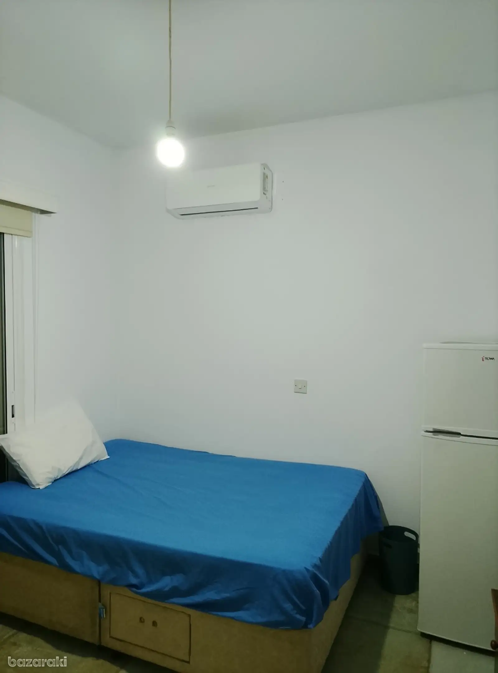 Room — 4