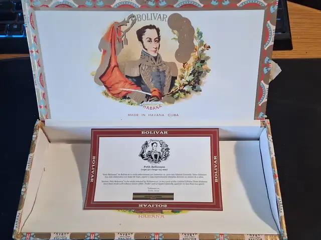Empty bolivar petit belicosos edición limitada 2009 cuban wooden cigar box, Larnaca — Larnaka - Kamares