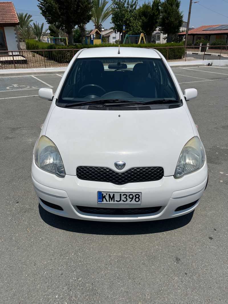 2002 Toyota Vitz 1,0L 2002 Cyprus
