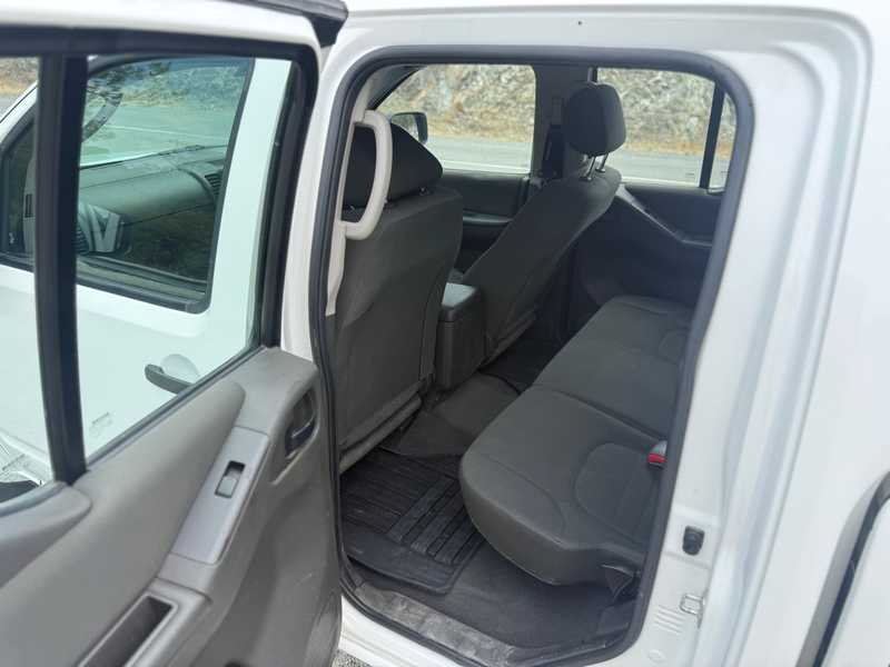 2014 Nissan Navara 2,5L 2014 Cyprus