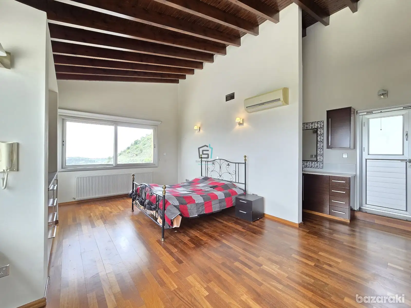 House, 3 bedrooms — 12