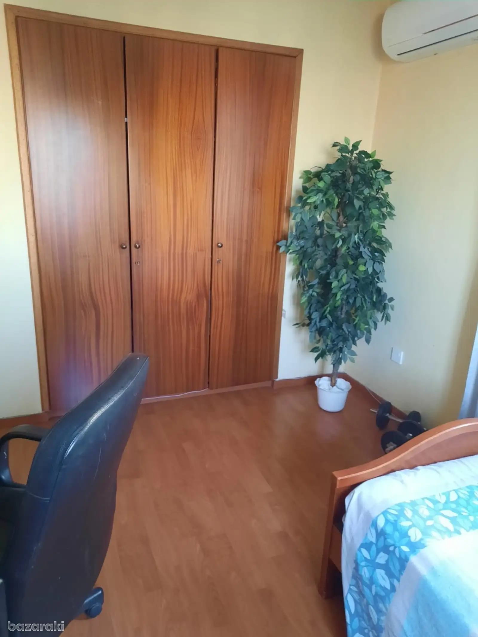 Room — 6