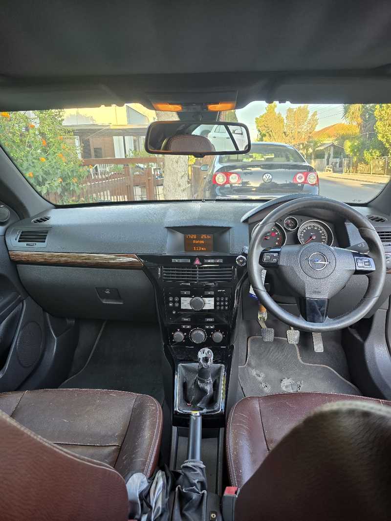2008 Opel, Vauxhall Astra 1,6L 2008 Cyprus