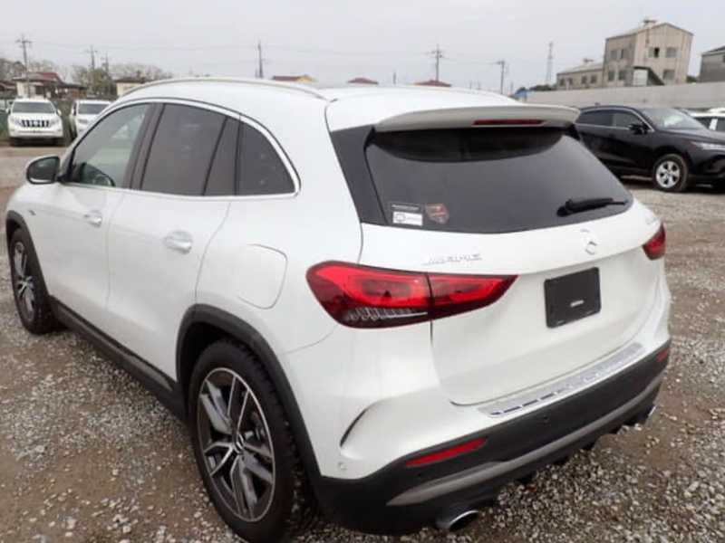 2022 Mercedes-Benz GLA 35 2,0L 2022 Cyprus