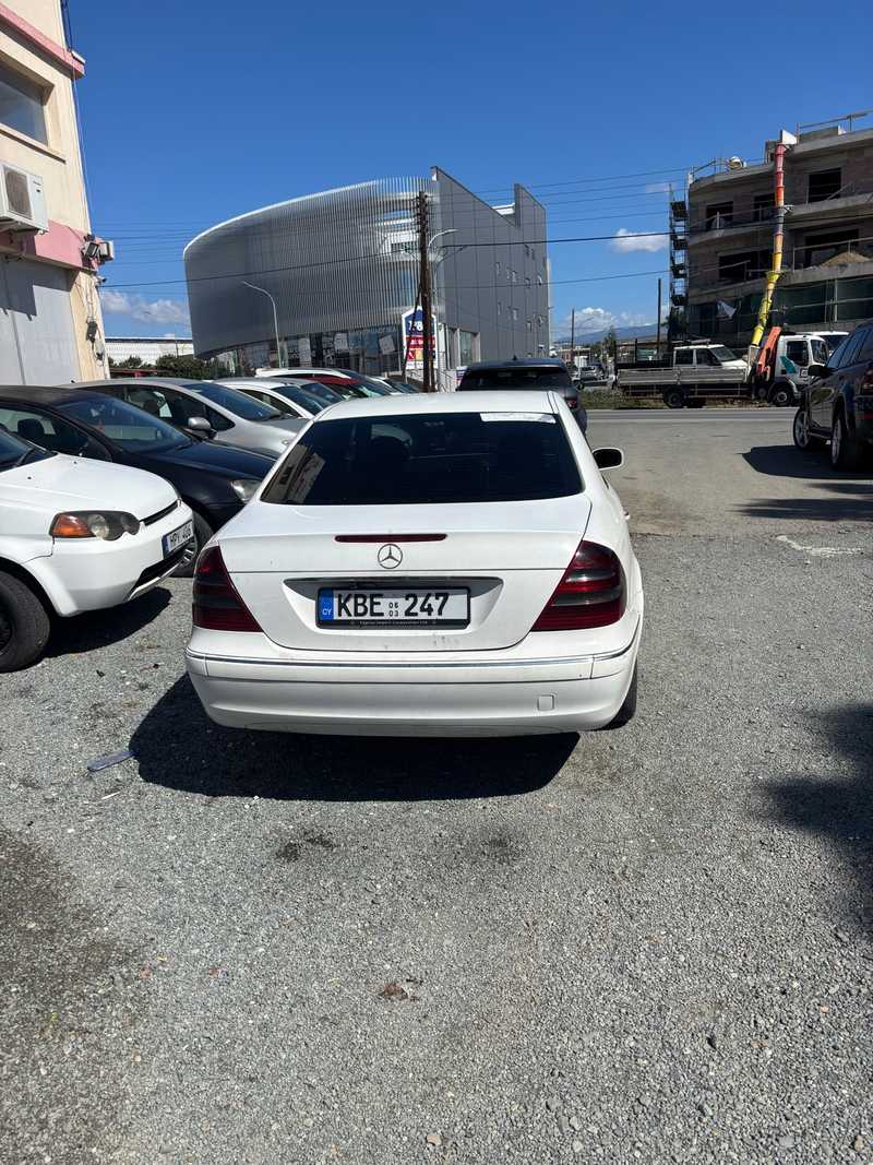 2003 Mercedes-Benz E-Class 2,7L 2003 Cyprus