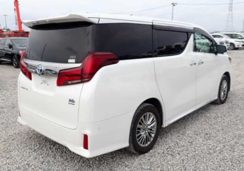 2022 Toyota Alphard 2,5L 2022 Cyprus