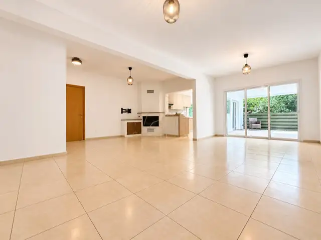  3-bedroom apartment to rent, Limassol — Erimi