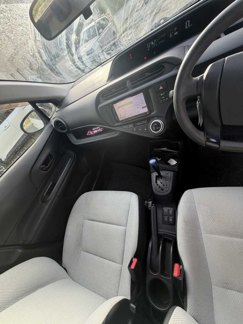 2015 Toyota Aqua 1,5L 2015 Cyprus