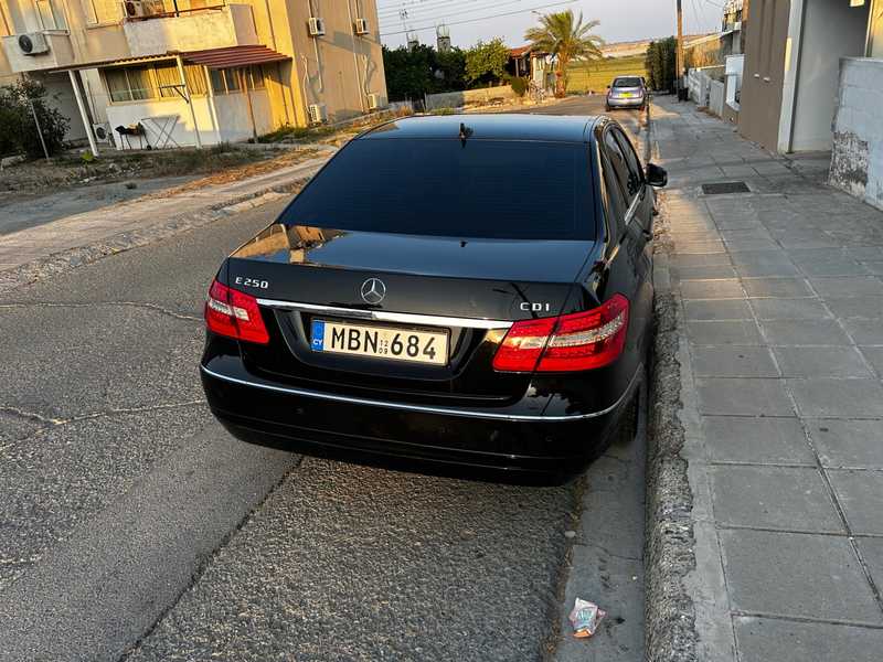 2010 Mercedes-Benz E-Class 2,5L 2010 Cyprus