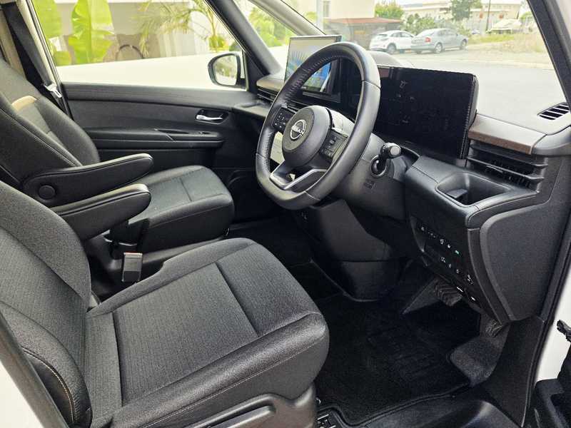 2023 Nissan Serena 2,0L 2023 Cyprus