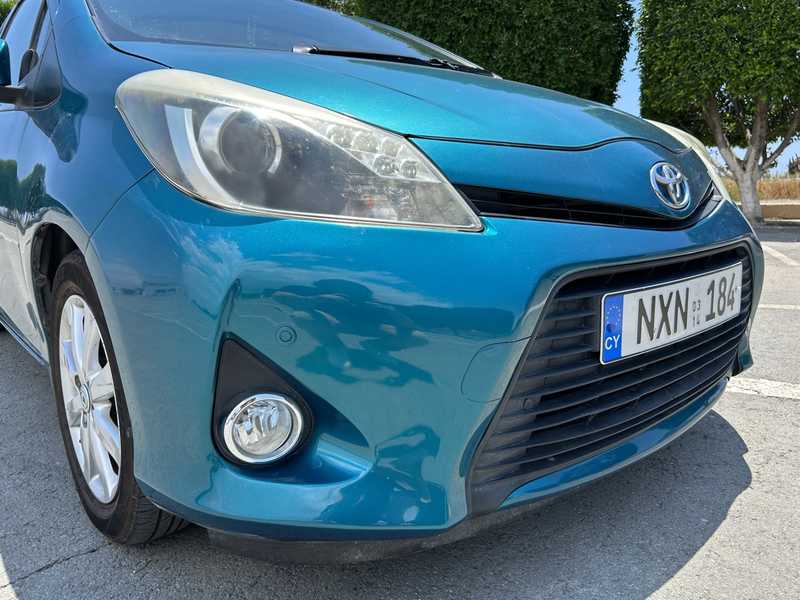 2014 Toyota Yaris 1,5L 2014 Cyprus