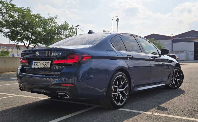 2022 BMW 5-Series 2,0L 2022 Cyprus