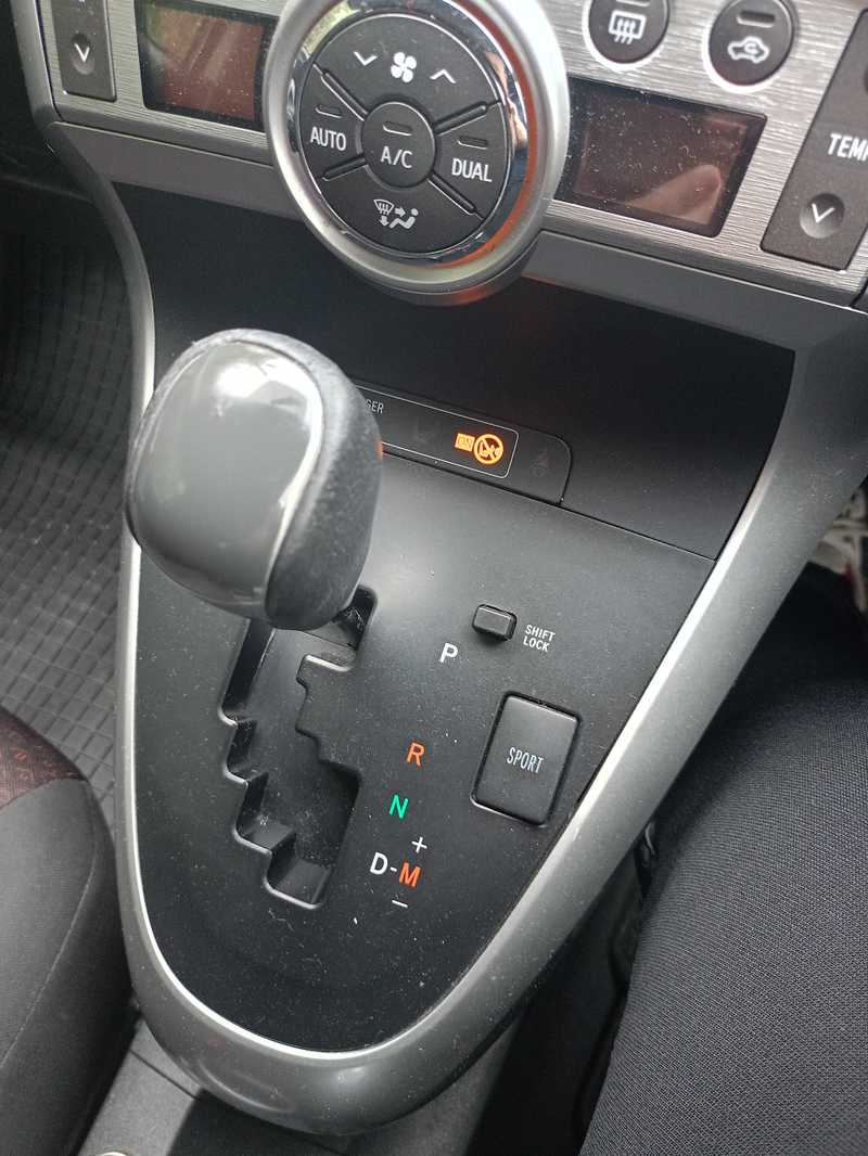 2010 Toyota Verso 2,2L 2010 Cyprus