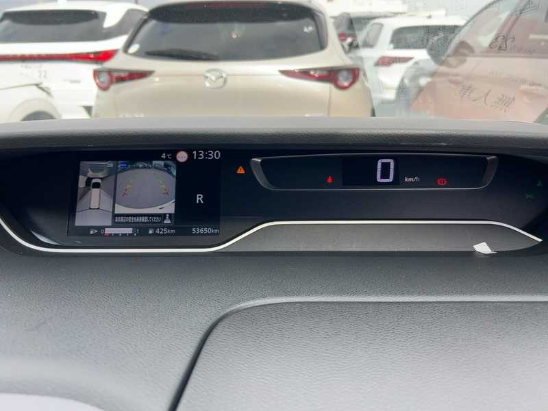 2022 Nissan Serena 2,0L 2022 Cyprus