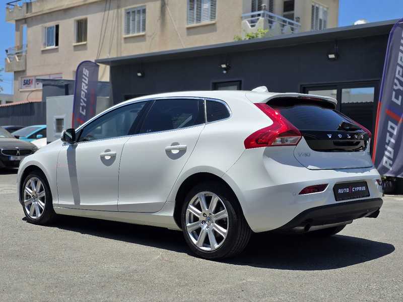 2020 Volvo V40 1,5L 2020 Cyprus