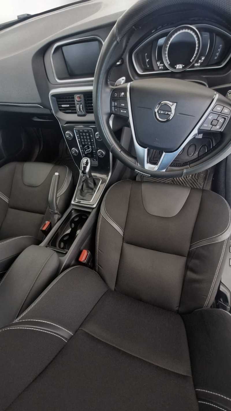 2019 Volvo V40 2,0L 2019 Cyprus