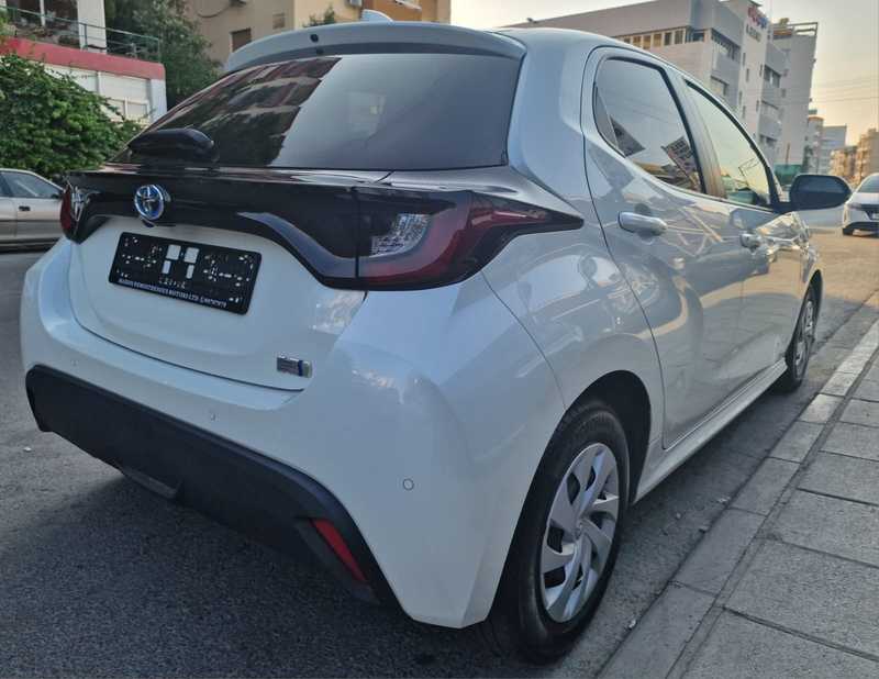 2022 Toyota Yaris 1,5L 2022 Cyprus