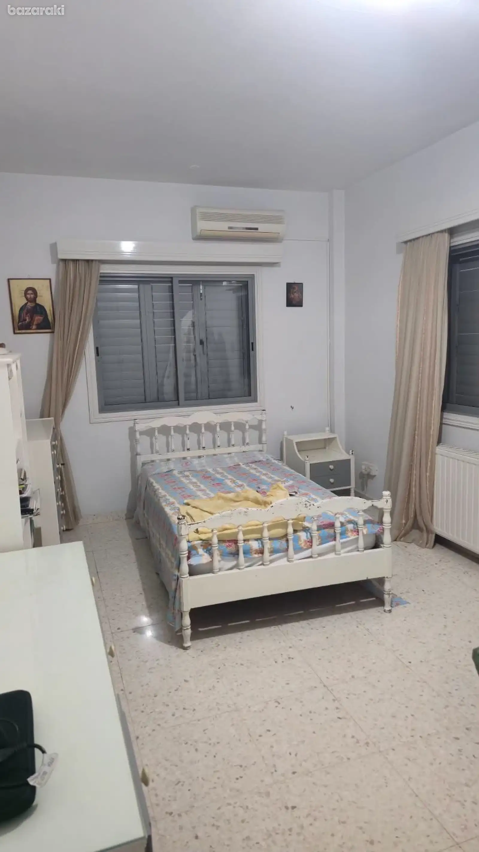 House, 3 bedrooms — 13