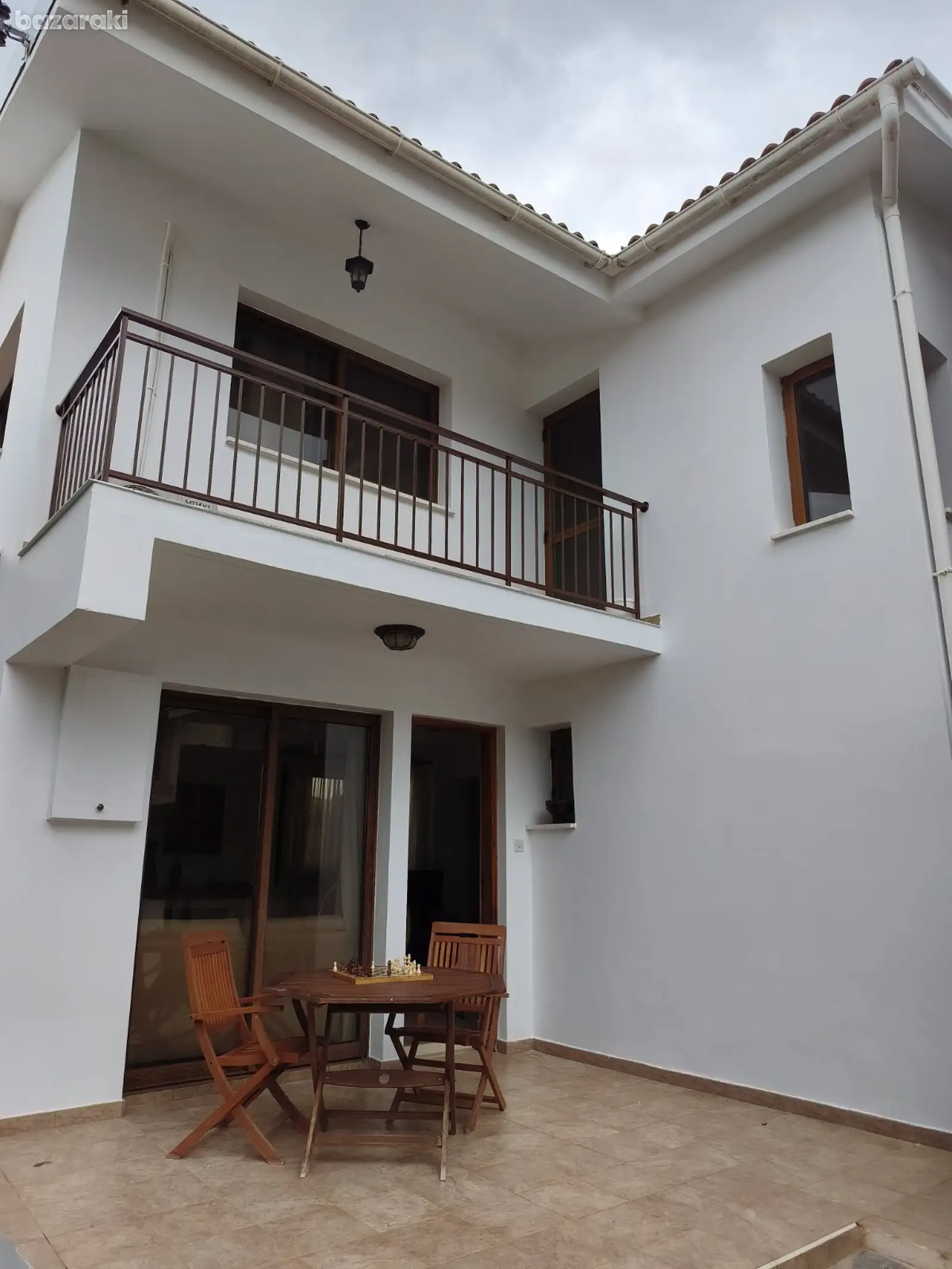 House, 3 bedrooms — 4