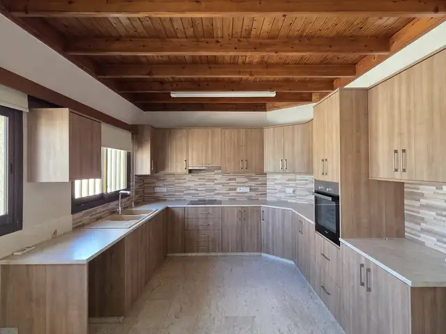 4-bedroom apartment to rent, Limassol — Ekali