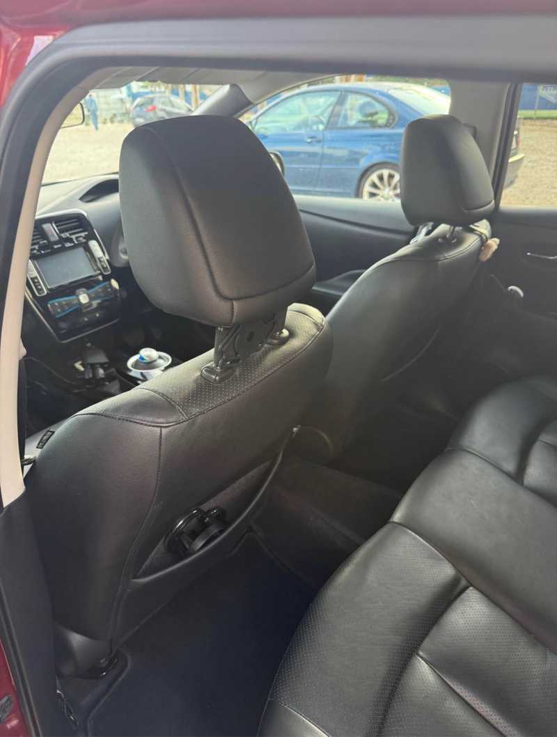Nissan Leaf Electric 2015