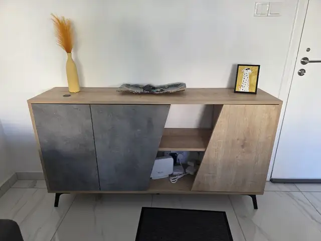 Console table, Larnaca — Larnaka - Skala