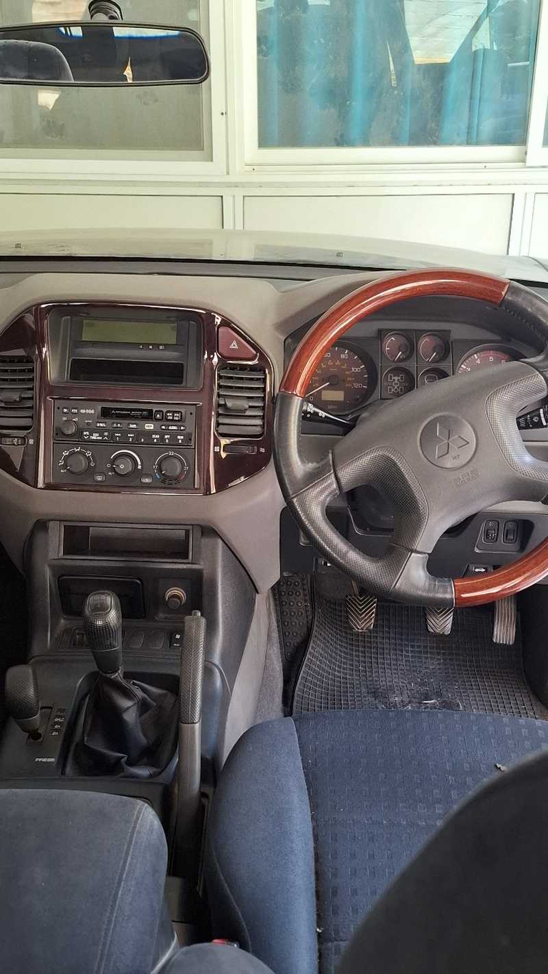 2000 Mitsubishi Pajero 3,2L 2000 Cyprus
