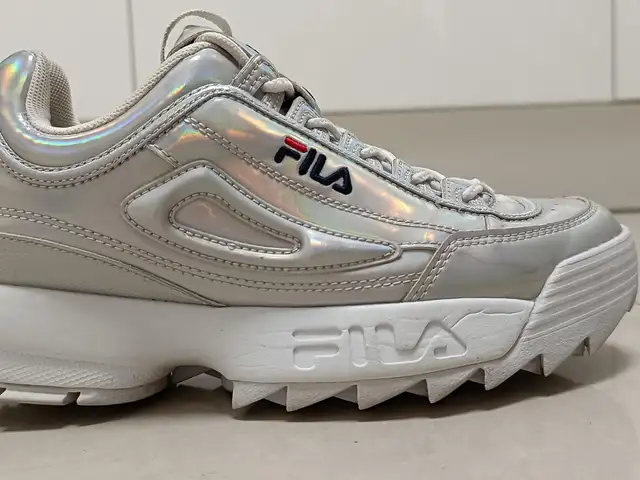 Fila disruptor shoes, Επαρχία Λεμεσού — Γερμασόγεια