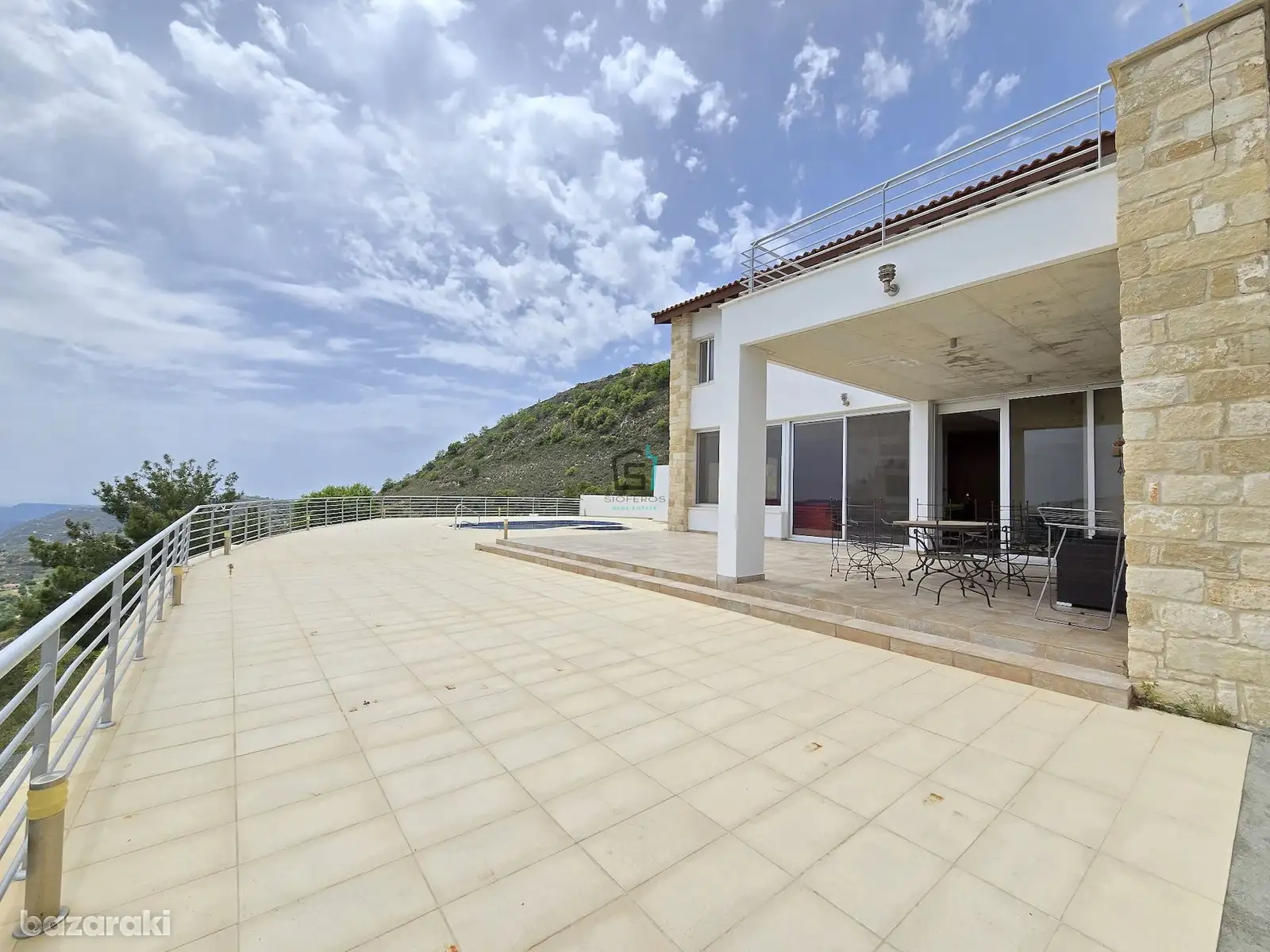 House, 3 bedrooms — 14