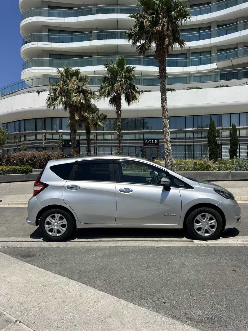 Nissan 100NX 0,8L 2021