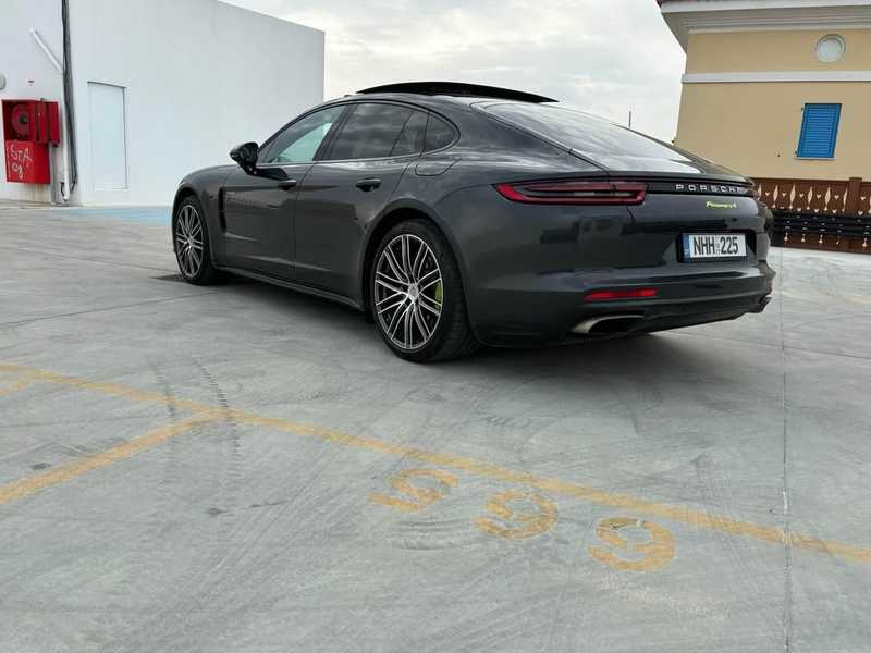 2017 Porsche Panamera 2,9L 2017 Cyprus