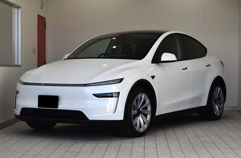 Tesla Model Y Electric 2025