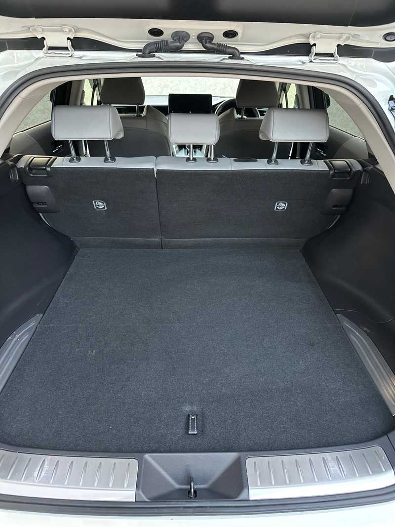 2022 Toyota Harrier 2,5L 2022 Cyprus