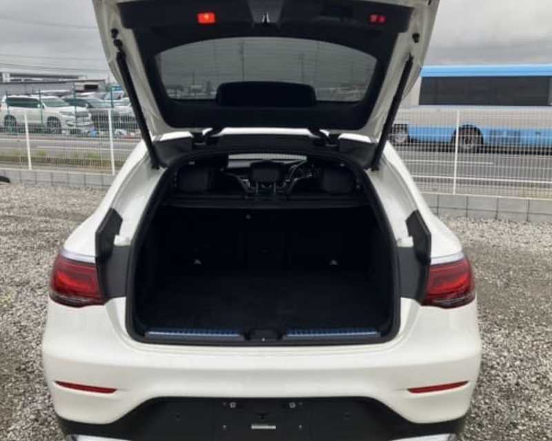 2022 Mercedes-Benz GLC-Class 2,0L 2022 Cyprus