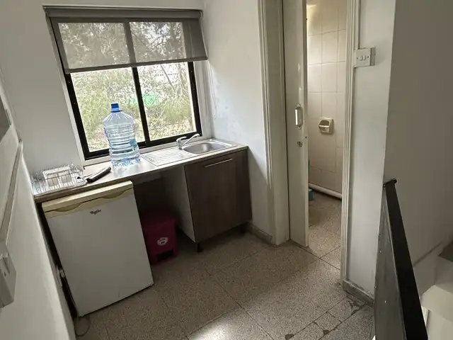 Office in acropolis, Επαρχία Λευκωσίας — Στρόβολος - Ακρόπολη - 4