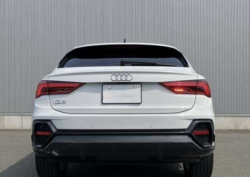 2022 Audi Q3 1,5L 2022 Cyprus