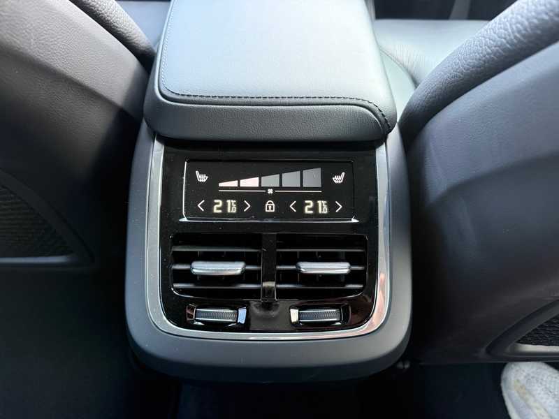 2022 Volvo XC60 2,0L 2022 Cyprus
