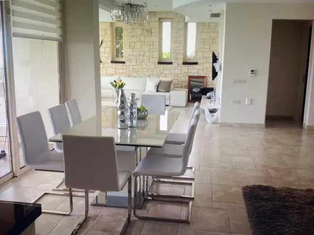 5-bedroom villa to rent, Paphos — Mesa Chorio - 6