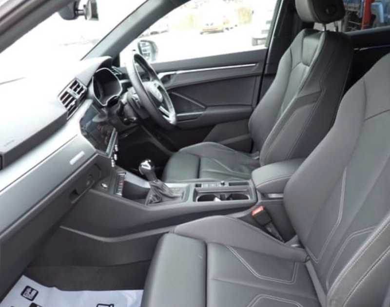 2022 Audi Q3 2,0L 2022 Cyprus