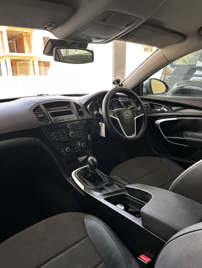 2011 Opel, Vauxhall Insignia 1,6L 2011 Cyprus