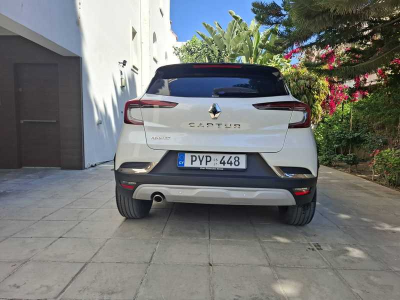 2021 Renault Captur 1,3L 2021 Cyprus