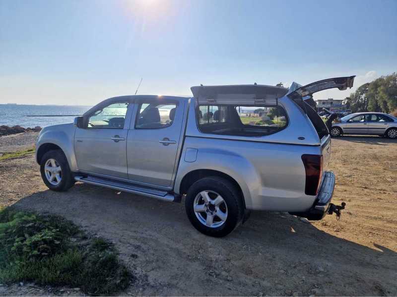 2017 Isuzu D-MAX 2,5L 2017 Cyprus